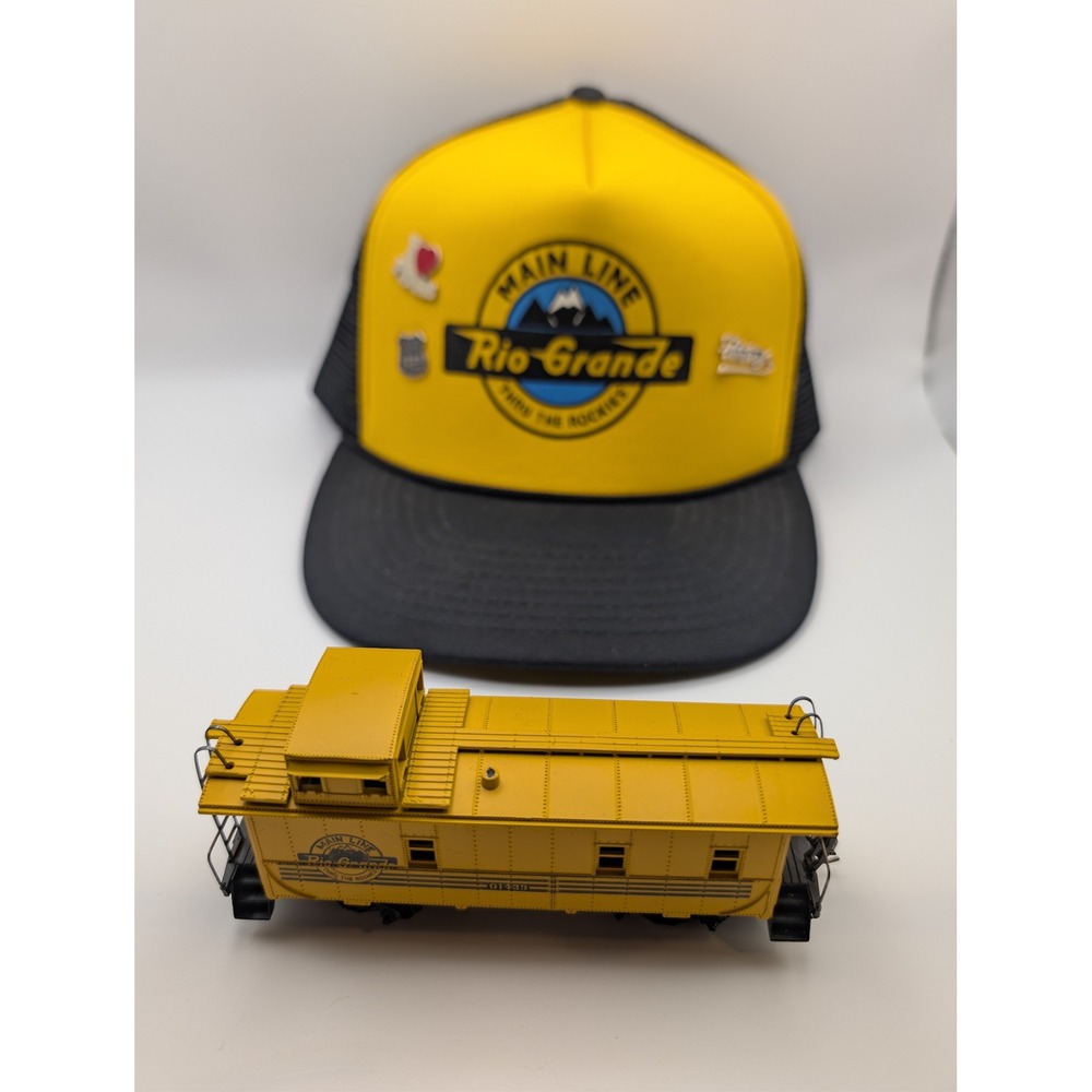 Rio Grande Trucker Hat Mens OSFA Yellow Black Excellent Pins Train Railfan